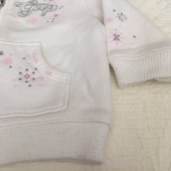 6-12m (3/$20) Gap Hoodie - Picture 2 of 10